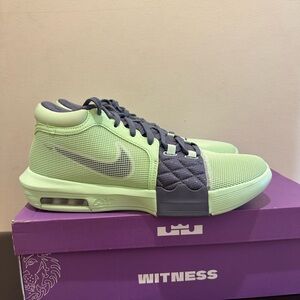 NIB Men Nike LeBron Witness 8 Vapor Green FB2239 300 Basketbal